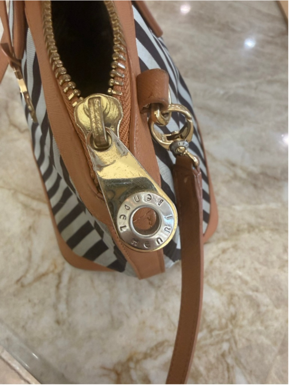 Henri Bendel Satchel with crossbody strap Brown & White Striped - Picture 12 of 15